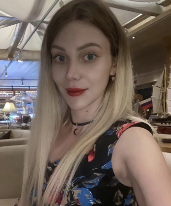 Милана, 22 года